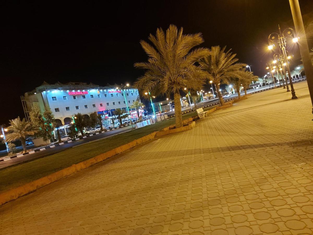 עראר Qasr Alshamal Hotel מראה חיצוני תמונה