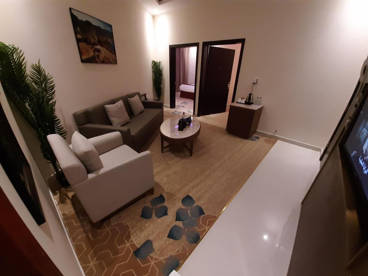 עראר Qasr Alshamal Hotel מראה חיצוני תמונה