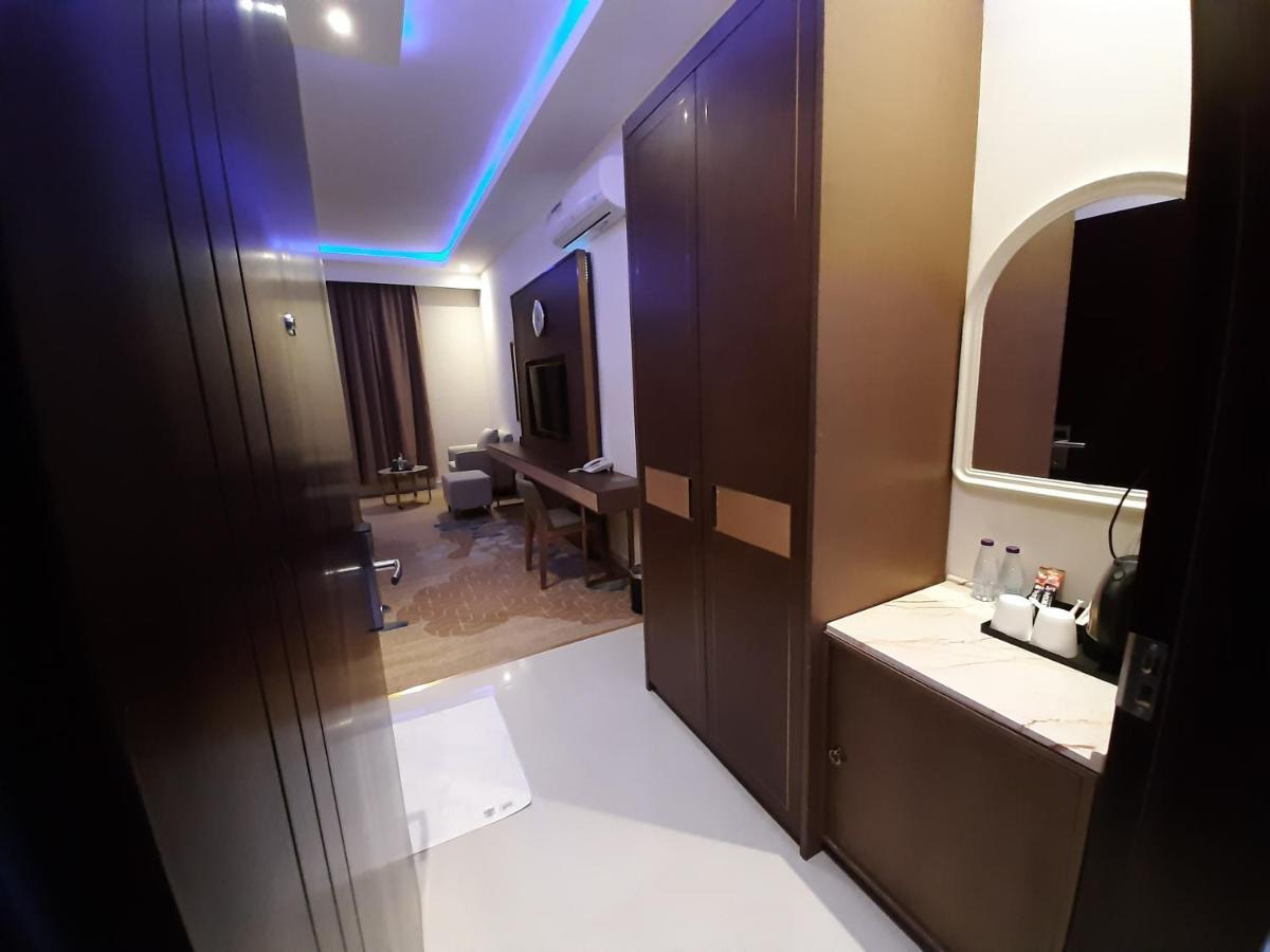 עראר Qasr Alshamal Hotel מראה חיצוני תמונה