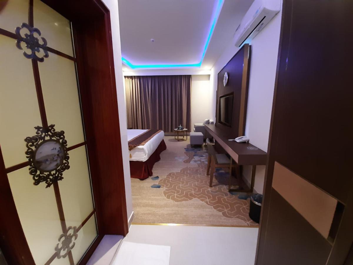 עראר Qasr Alshamal Hotel מראה חיצוני תמונה