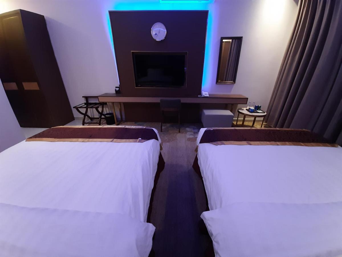 עראר Qasr Alshamal Hotel מראה חיצוני תמונה