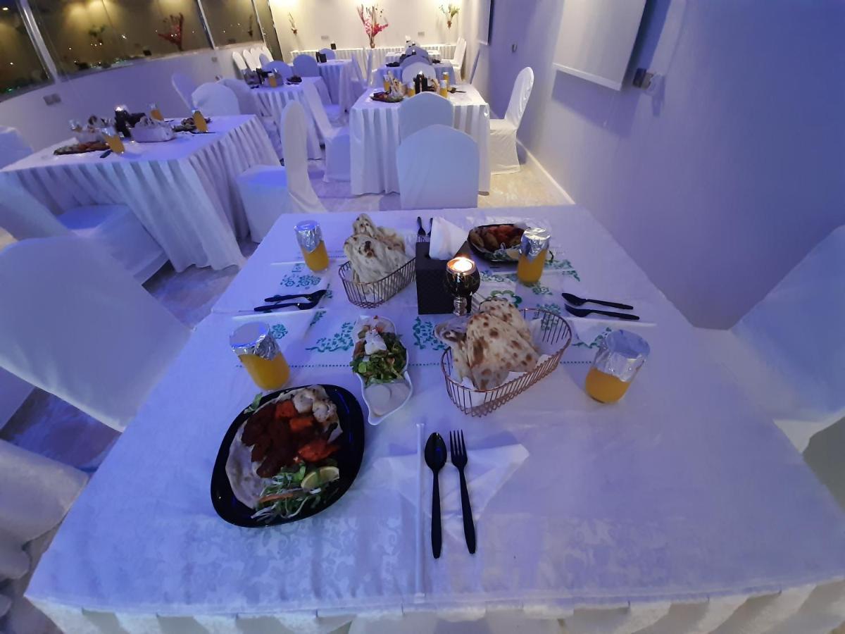 עראר Qasr Alshamal Hotel מראה חיצוני תמונה