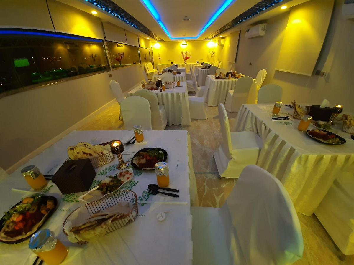 עראר Qasr Alshamal Hotel מראה חיצוני תמונה