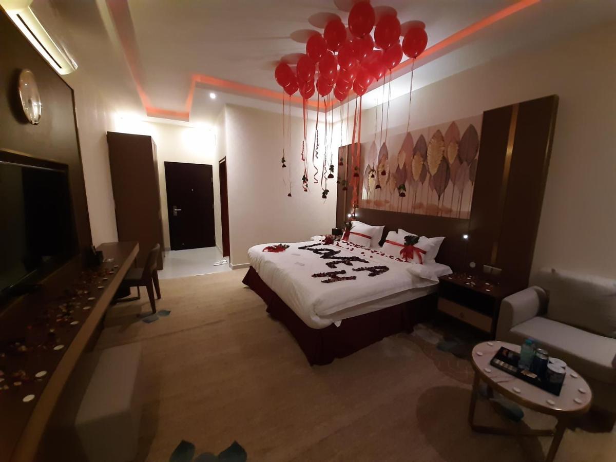 עראר Qasr Alshamal Hotel מראה חיצוני תמונה